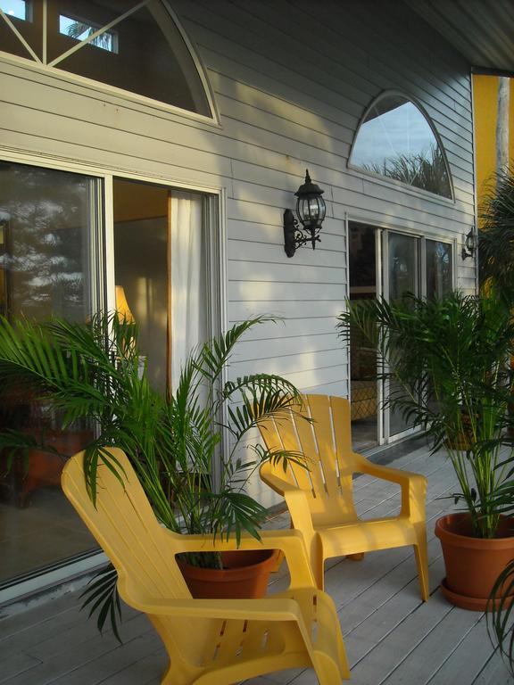 3000 Sq Ft Beach And Bay Condo St. Pete Beach Exteriör bild