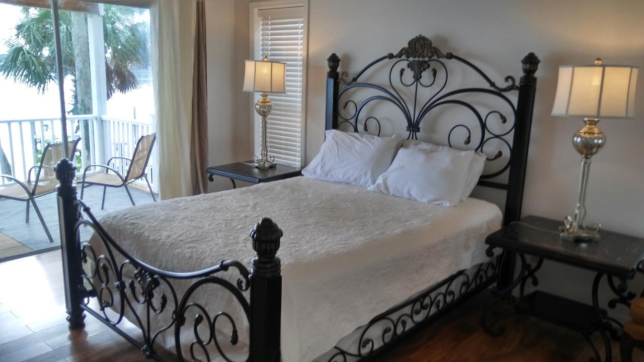 3000 Sq Ft Beach And Bay Condo St. Pete Beach Exteriör bild