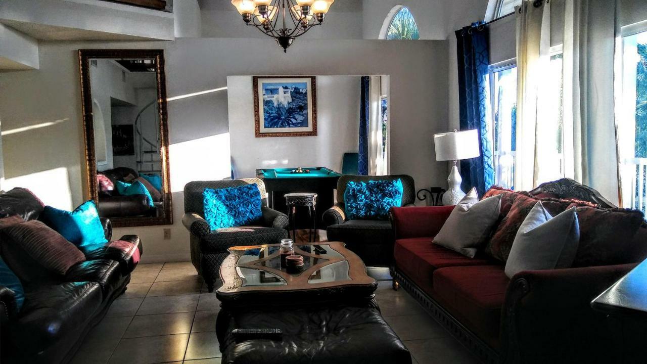 3000 Sq Ft Beach And Bay Condo St. Pete Beach Exteriör bild