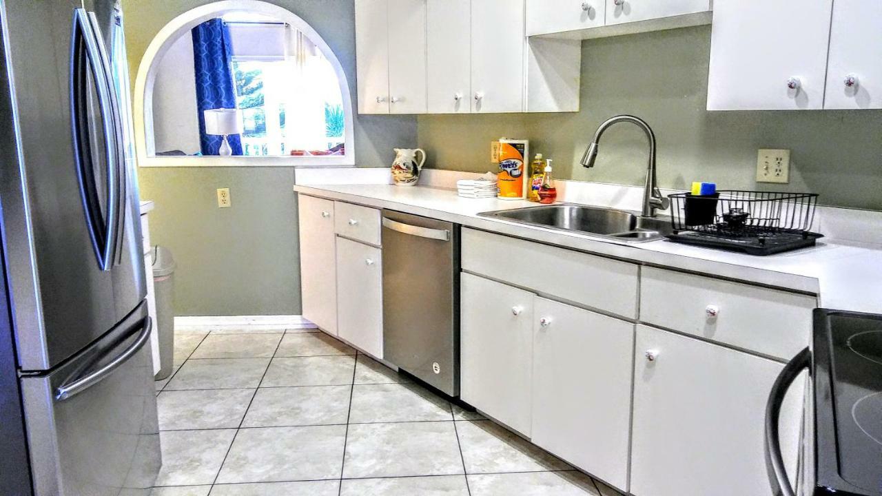 3000 Sq Ft Beach And Bay Condo St. Pete Beach Exteriör bild